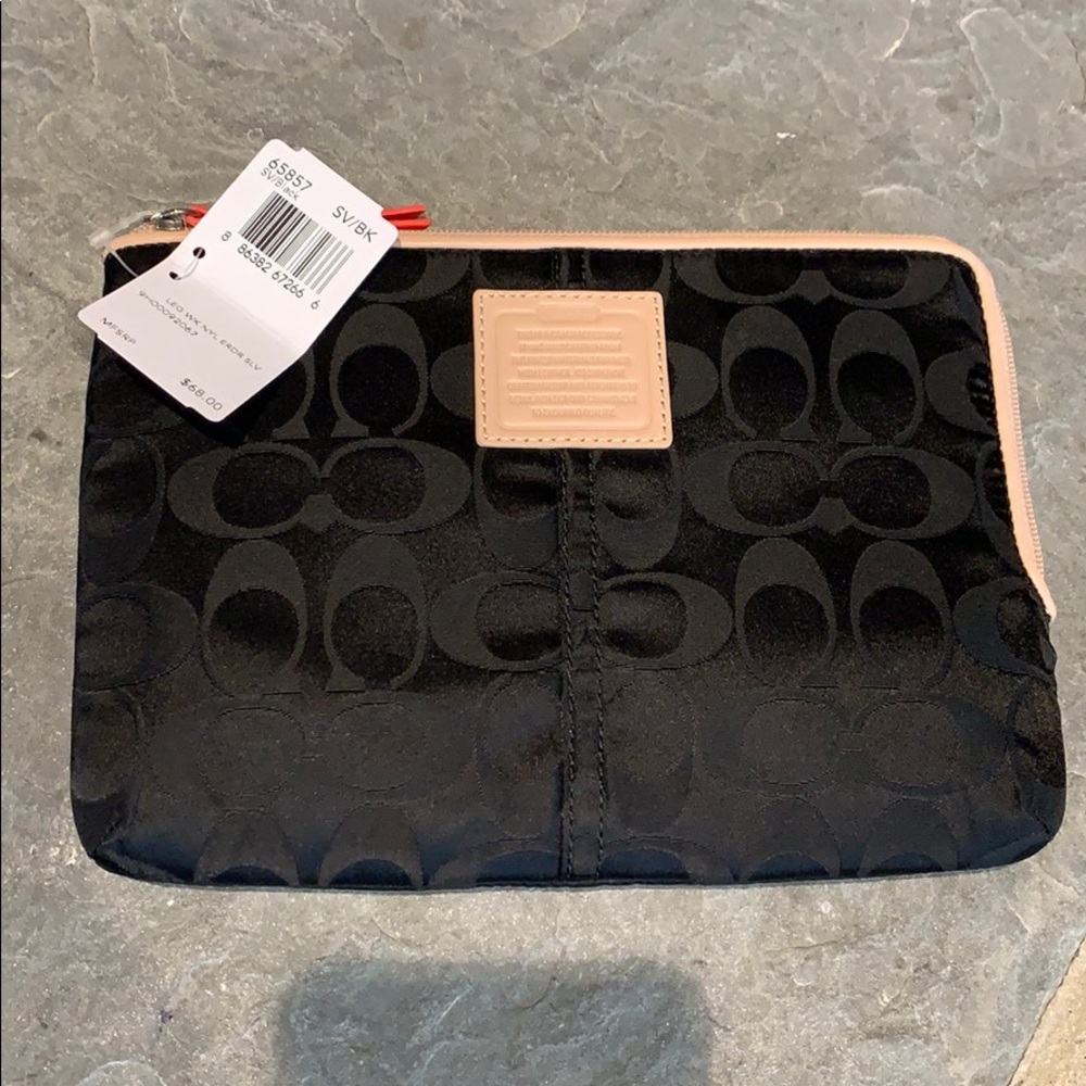 NWT Coach Nylon Accessory Pouch Black